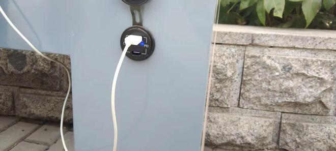 下載 (1).jpg