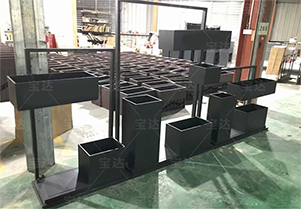 戶外鐵藝花箱：城市空間的一抹綠意